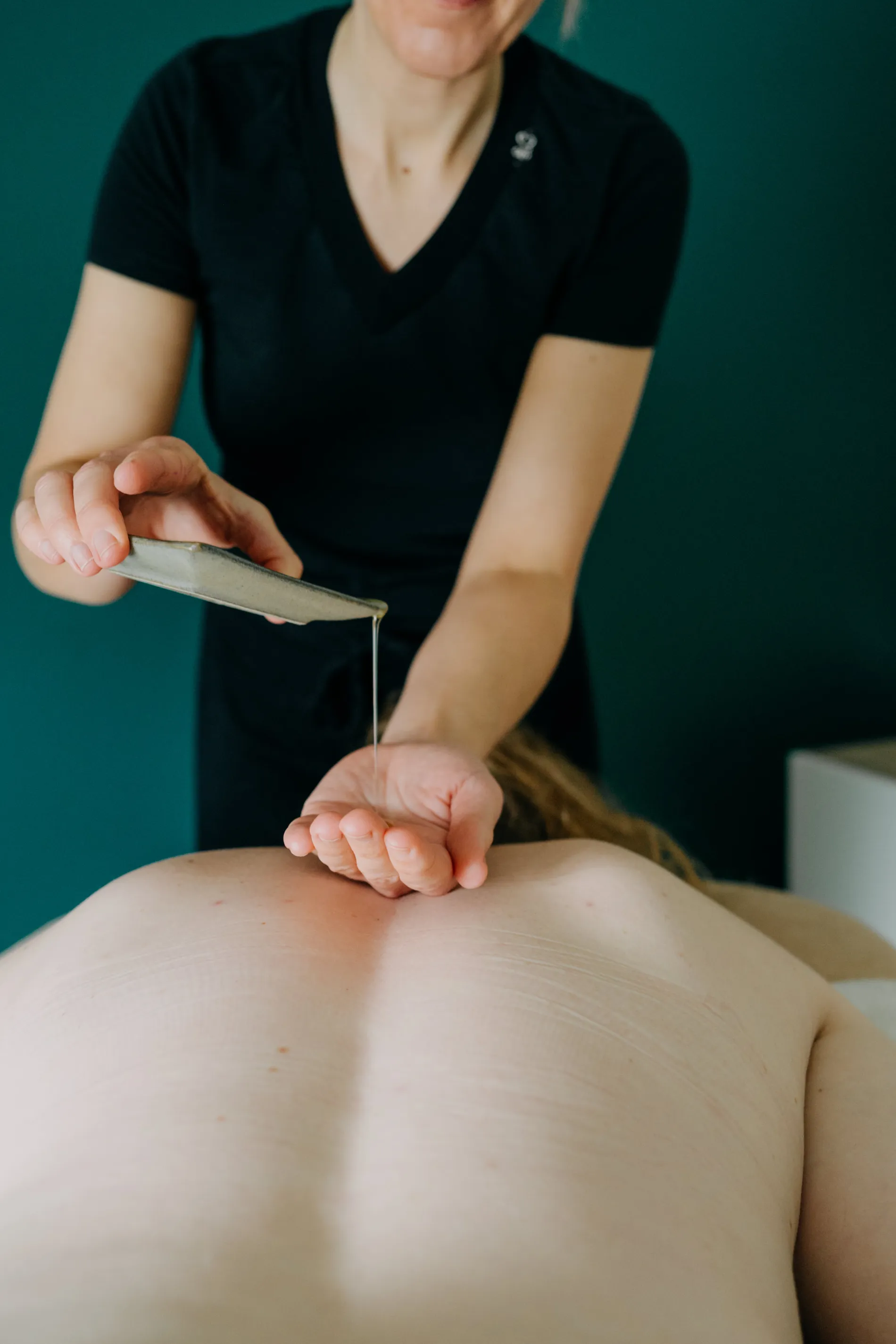 Photo de Céline en cours de massage